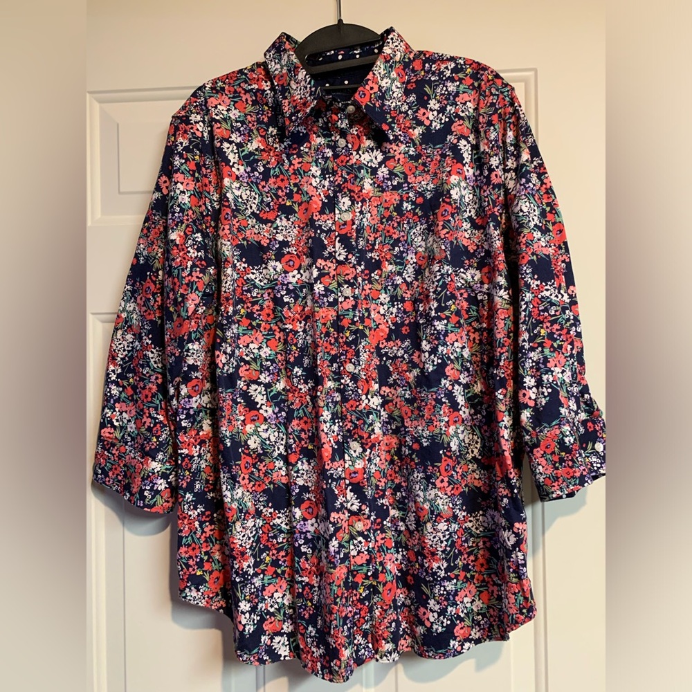 Woman’s Chaps Dress Shirt